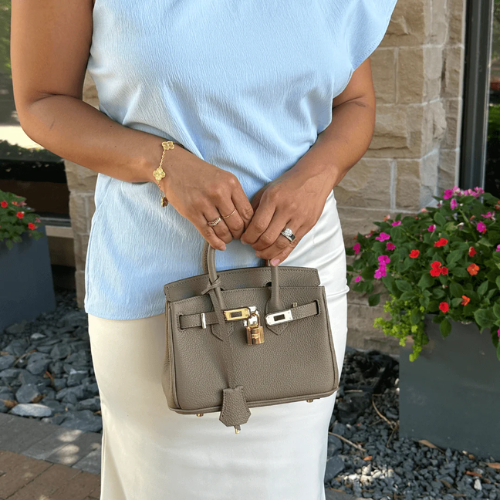 <h2>FLASH SPRING SALE</h2>